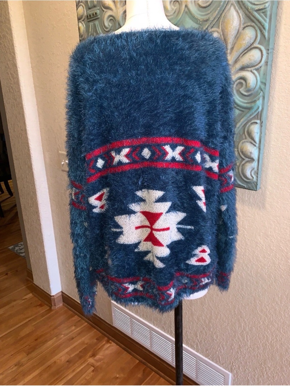 Yumi Fuzzy Aztec Southwestern Sweater Womens US 2/4 Blue Red Boho - Picture 6 of 10